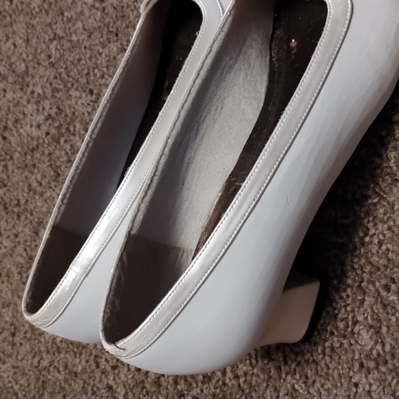 Life Stride women formal dress shoes size 7.5W white heeled shoes - Picture 5 of 11